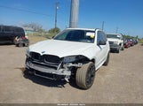 BMW X5 xDrive50I 5UXKR6C52E0C02887 снимка