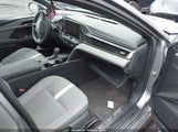 Toyota Camry Se 4T1DBADK6SU537217 photo