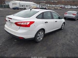 Ford Focus S 1FAHP3E22CL253825 снимка