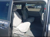 Toyota Sienna Le 7 Passenger 5TDKZ3DC8HS874772 снимка