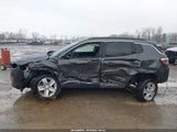 Jeep Compass Latitude 4X4 3C4NJDBB4NT215688 снимка