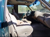 Chevrolet Suburban K2500 1GNGK26K4SJ390814 fotografie