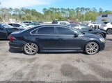 Volkswagen Passat 1.8T R-Line 1VWDT7A35HC011643 fotografie