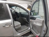 Hyundai Entourage Gls/Limited/Se KNDMC233676024482 снимка