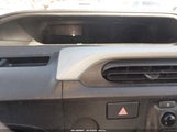 Toyota Prius C Two JTDKDTB38C1507393 снимка