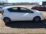 Toyota Prius C Two JTDKDTB31G1117998 снимка