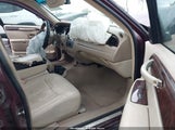 Lincoln Town Car Signature Limited 1LNHM82V57Y602415 photo