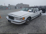 Lincoln Town Car 1LNCM81FXLY752938 снимка