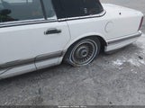 Lincoln Town Car 1LNCM81FXLY752938 снимка