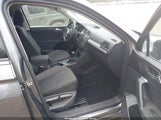 Volkswagen Tiguan 2.0T S 3VV1B7AX3JM103478 photo