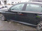 Honda Accord Hybrid Touring 1HGCV3F98KA016063 fotografie