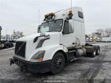 Volvo Vn Vnl 4V4NC9EH3GN945493 снимка