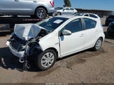 Toyota Prius C Two JTDKDTB32E1562070 снимка
