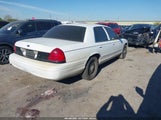 Ford Crown Victoria Police/Police Interceptor 2FAFP71W67X107606 photo