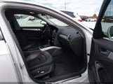 Audi A4 2.0T Premium WAUAFAFL8DA124380 снимка