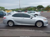 Toyota Camry Le 4T1B11HK0JU621701 fotografie