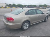 Volkswagen Passat 1.8T Wolfsburg Edition 1VWAS7A36FC011444 fotografie