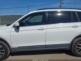 Volkswagen Tiguan 2.0T Se/2.0T Sel/2.0T Sel R-Line/2.0T Sel R-Line Black 3VV3B7AX4KM199499 снимка
