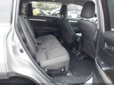 Toyota Highlander Le V6 5TDBKRFH9GS266158 fotografie