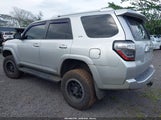 Toyota 4Runner Limited/Sr5/Sr5 Premium/Trail/Trail Premium JTEBU5JR7E5198265 снимка