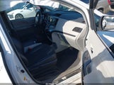 Toyota Sienna Se 8 Passenger 5TDXK3DC4CS217230 снимка