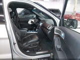 Ford Explorer Limited 1FM5K8F86FGB60438 fotografie