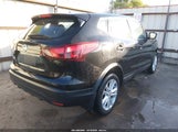 Nissan Rogue Sport S JN1BJ1CP3HW031016 photo