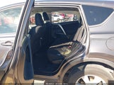 Toyota Rav4 Le JTMZFREV0JJ158204 снимка