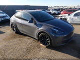 Tesla Model Y Awd/Long Range Dual Motor All-Wheel Drive 7SAYGDEE6PF901320 fotografie