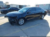 Volkswagen Passat 1.8T S 1VWAT7A33HC083461 снимка