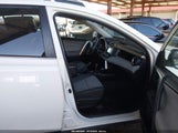 Toyota Rav4 Le JTMZFREV4FJ057707 снимка