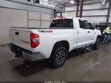 Toyota Tundra Sr5 5.7L V8 5TFUW5F13JX714548 fotografie