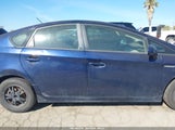 Toyota Prius Three JTDKN3DU7E0380101 снимка