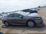 Toyota Camry Le 4T1B11HK6JU098751 photo