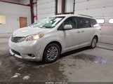 Toyota Sienna Xle 8 Passenger 5TDYZ3DC4HS812165 fotografie