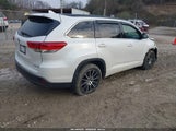 Toyota Highlander Se 5TDJZRFH7HS387375 снимка