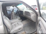 Chevrolet Tahoe 3GNEK18R2XG167613 photo