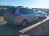 Toyota Sienna Le V6 5TDKK3DC6BS045064 снимка