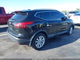 Nissan Rogue Sport Sv JN1BJ1CP2HW004115 fotografie