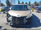 Toyota Sienna Le V6 5TDKK3DC4BS159757 снимка