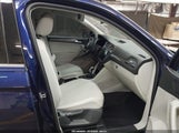 Volkswagen Tiguan 2.0T Se/2.0T Wolfsburg Edition 3VV3B7AX9RM175628 снимка