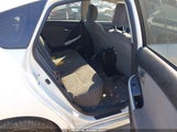 Toyota Prius Three JTDKN3DUXC1524330 снимка