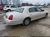 Lincoln Town Car Cartier 1LNHM85WX1Y639472 снимка