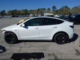 Tesla Model Y Premium Rear-Wheel Drive/Standard Rear-Wheel Drive 7SAYGDED7TA463910 photo