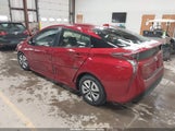 Toyota Prius Four JTDKARFU2G3522870 снимка