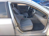 Toyota Camry Le 4T4BF3EK9BR217465 снимка