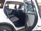 Toyota Rav4 Hybrid Xle JTMRJREV2JD248399 снимка