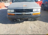 Chevrolet Blazer Ls 1GNCT18W9YK217668 снимка