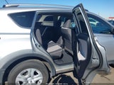 Toyota Rav4 Le JTMZFREVXEJ015721 снимка
