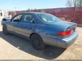 Toyota Camry Le V6 4T1BF22K0YU944687 снимка